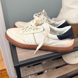 Dolce vita white leather sneakers with black detail GUC